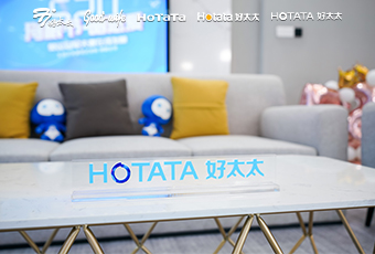 吳敏霞與張效誠甜蜜CP空降“撒糖”，引爆好太太直播間